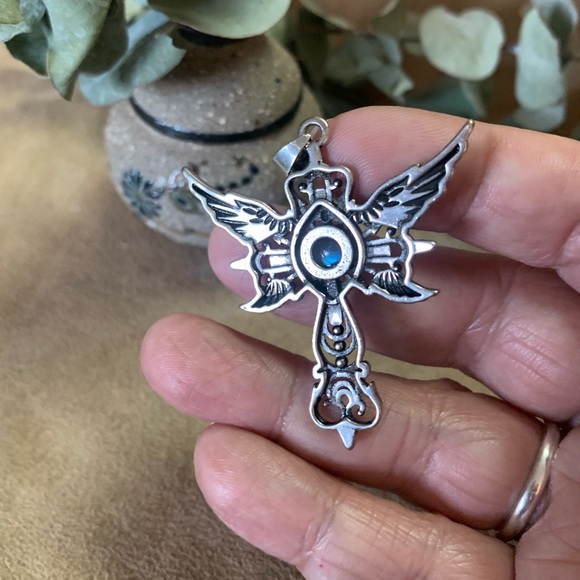Dark Blue Labradorite Winged Cross Pendant - Picture 4 of 4